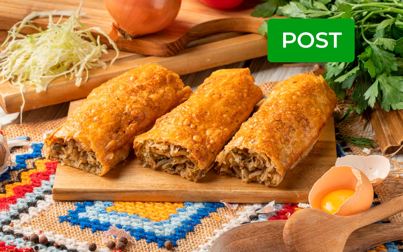 Învârtită cu varză proaspătă și verdeață