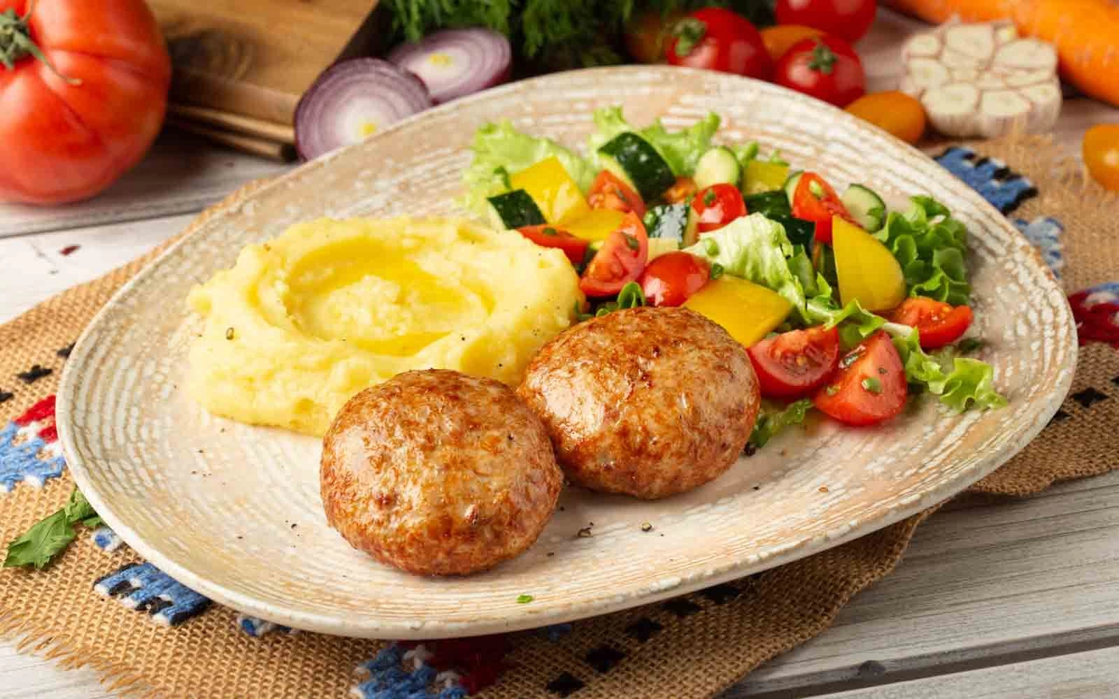 Pârjoale de casă cu piure