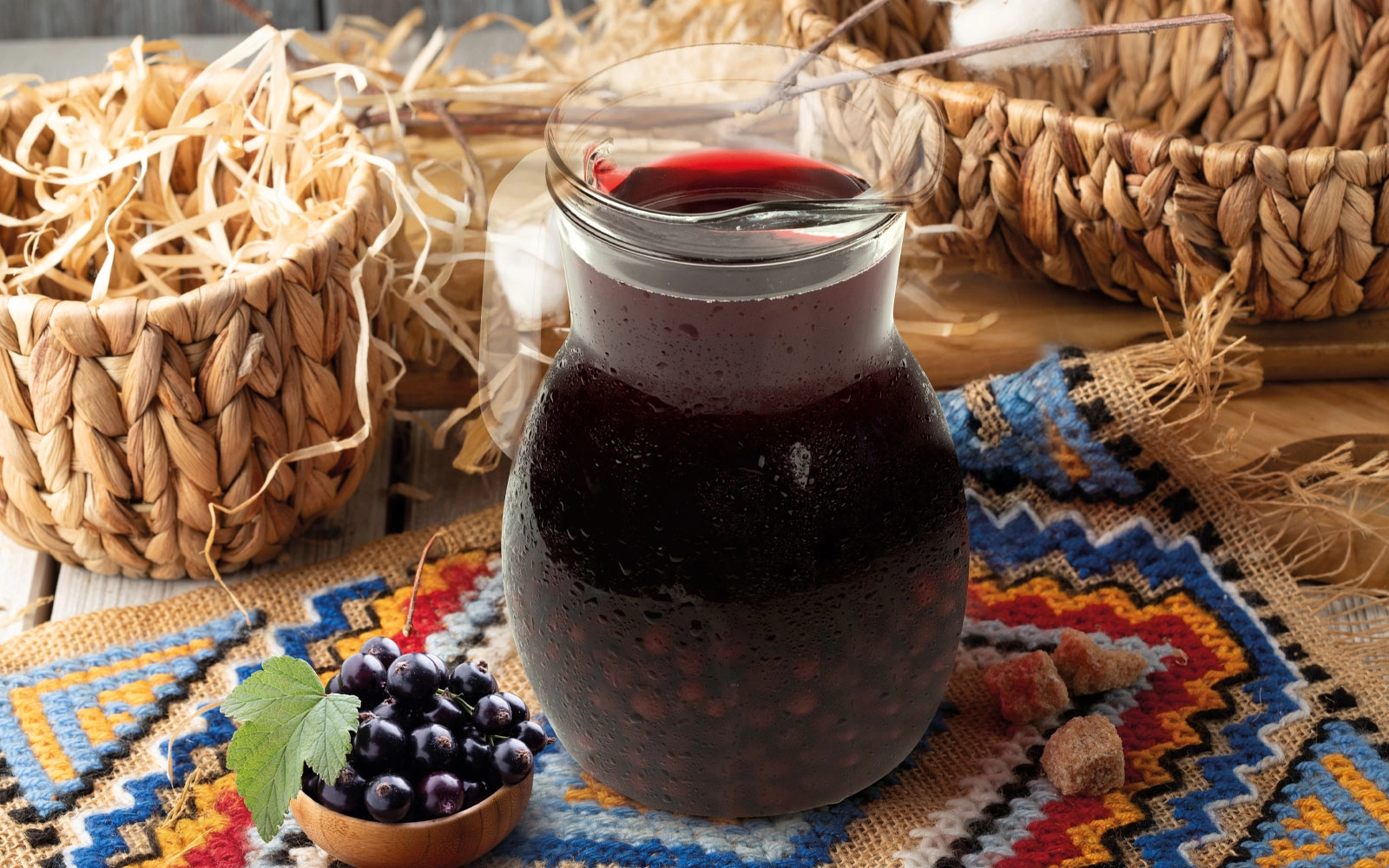 Compot de coacăze negre